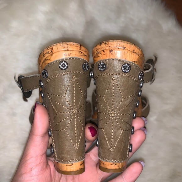 CHRISTIAN DIOR Studded Platform Wedge Sandals - Picture 4 of 7